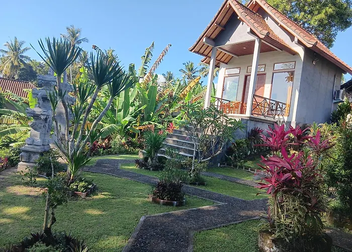 Alamku Inn *